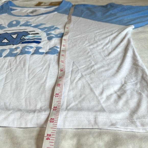 Rivalry Threads Carolina Tar Heels Shirt - Picture 8 of 9